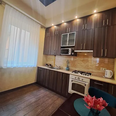 Ferienwohnung Апартаминти У Центрі Міста Львів Опера Exterior foto