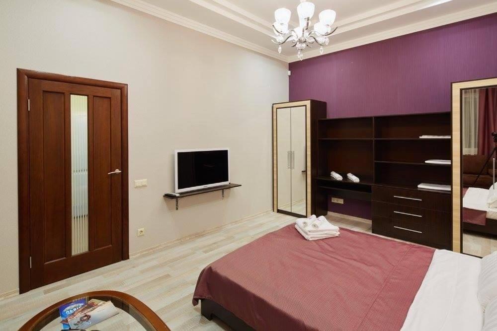 апартаминти у центрі міста опера Apartment Lviv